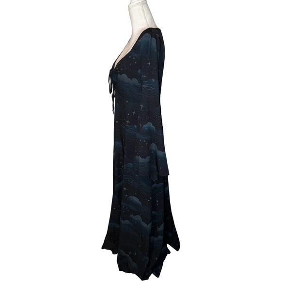 DREAMANICON MAXI DRESS KILLSTAR - SIZE XL - Picture 3 of 11